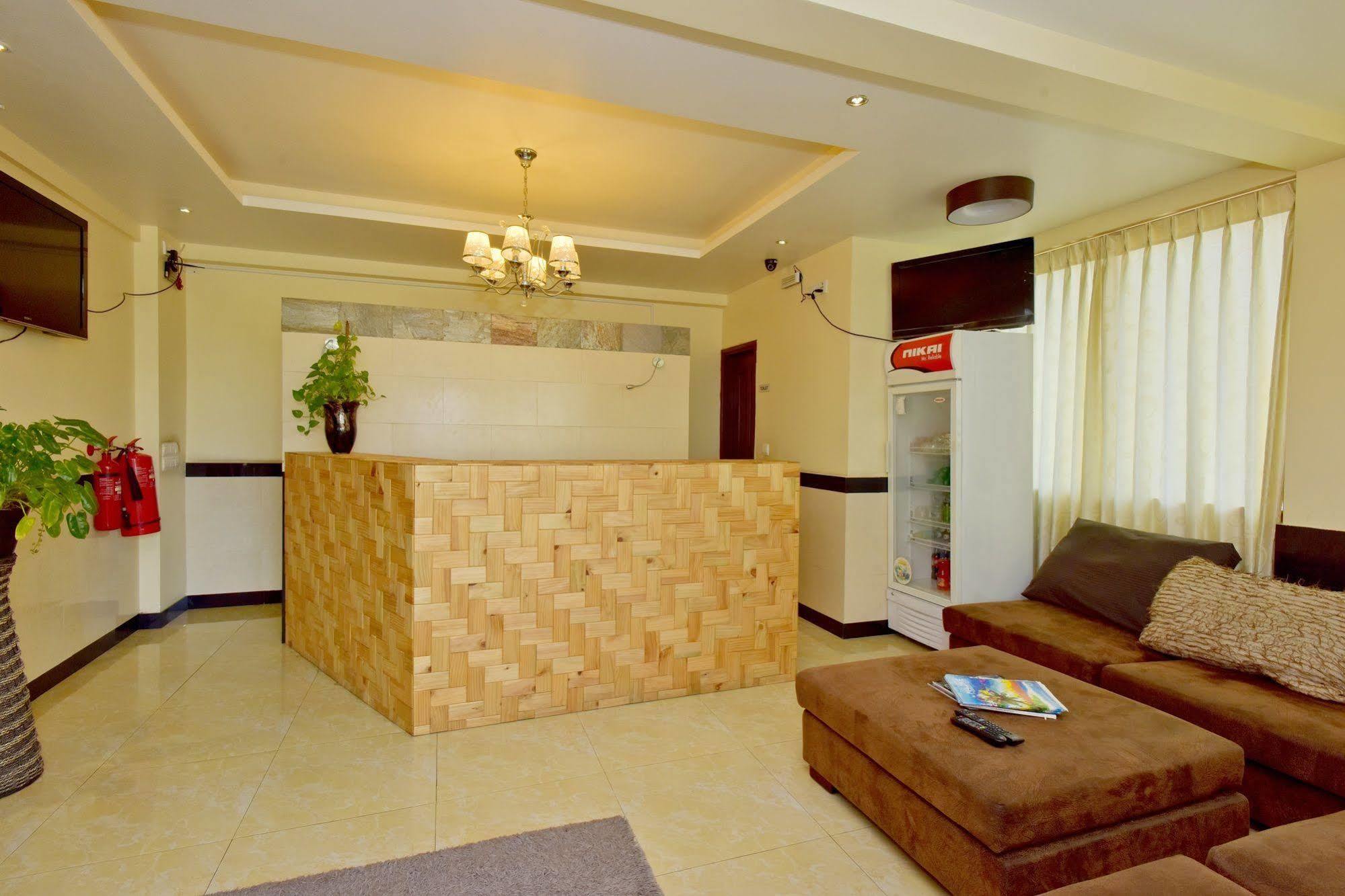 Crystal Beach Inn Мале Екстериор снимка